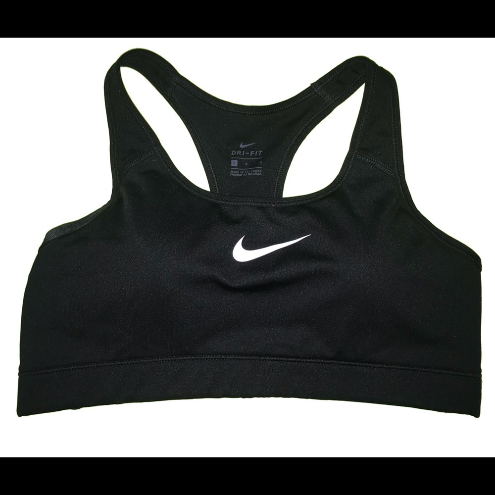 📦 Black Nike Victory Compression Sports Bra